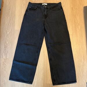 Abercrombie & Fitch Low Rise Ultra Loose Jeans